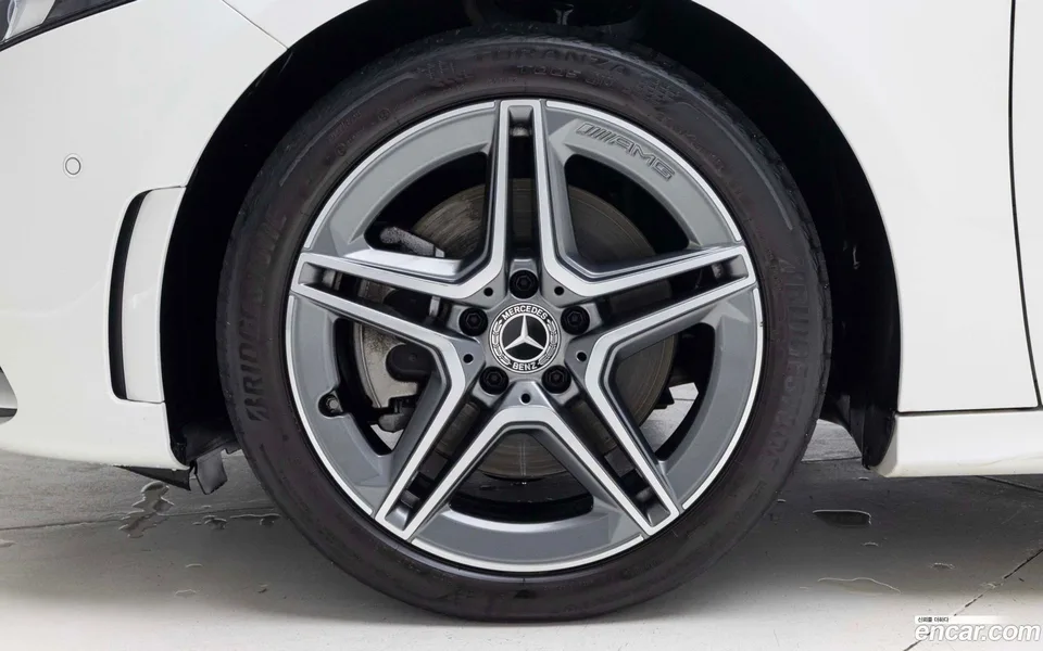 Mercedes-Benz A-Class A250 4MATIC 2022 — миниатюра 2