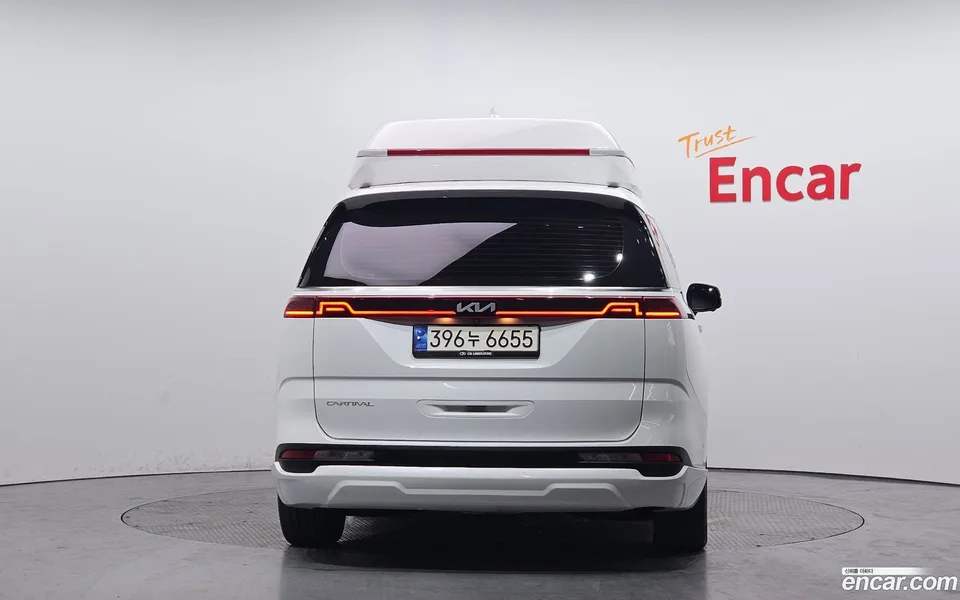 Kia Carnival 9 () 2023 — thumbnail 4