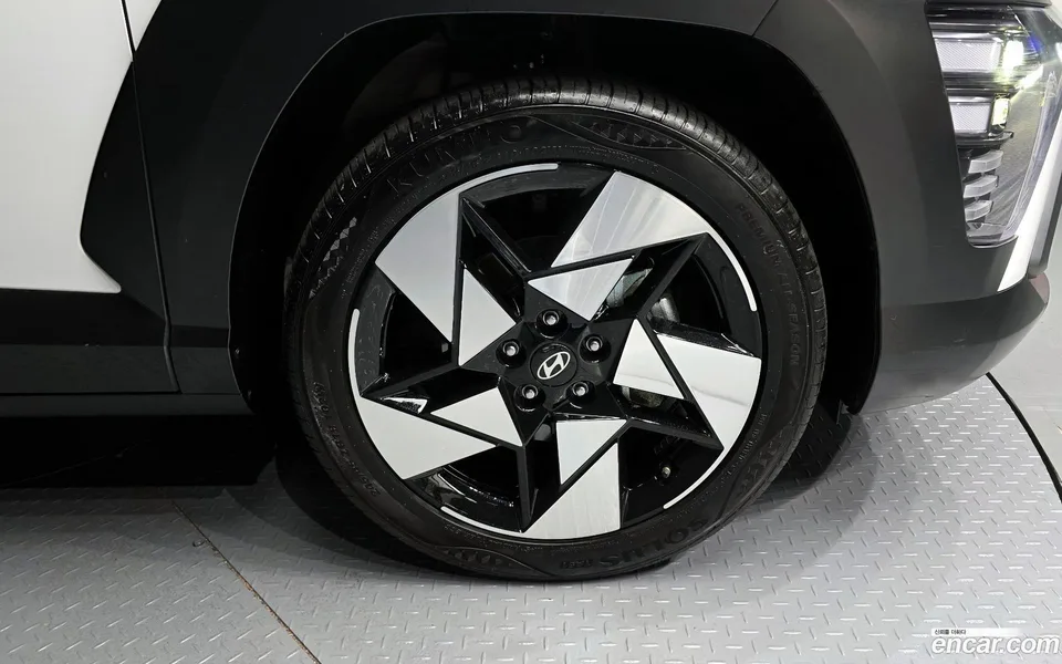 Hyundai Kona 1.6 2WD 2024 — миниатюра 2