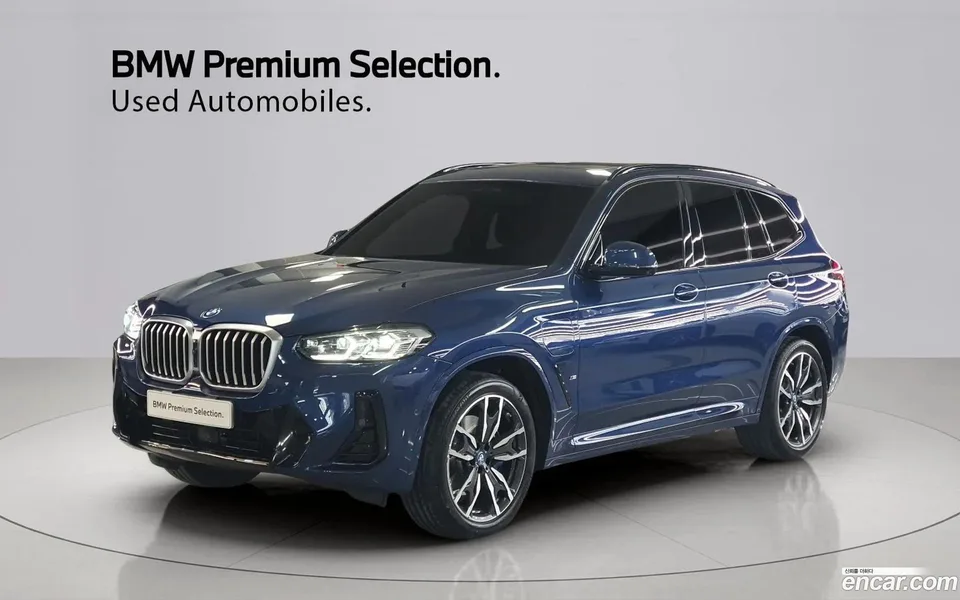 BMW X3 xDrive 30e M 2023 — фото 1, купить с доставкой в Москву