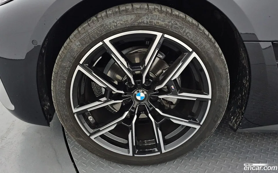 BMW 4 Series 420i M 2023 — миниатюра 2