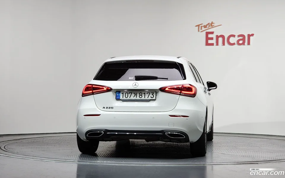 Mercedes-Benz A-Class A220 2023 — миниатюра 4