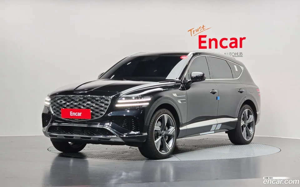 Genesis GV80 2.5T 2WD 2024 — фото 1, купить с доставкой в Москву
