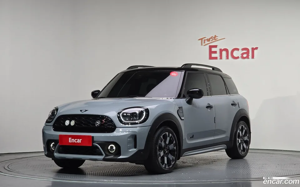 MINI Cooper S Countryman ALL4 2023 — photo 1, buy with delivery to Moscow