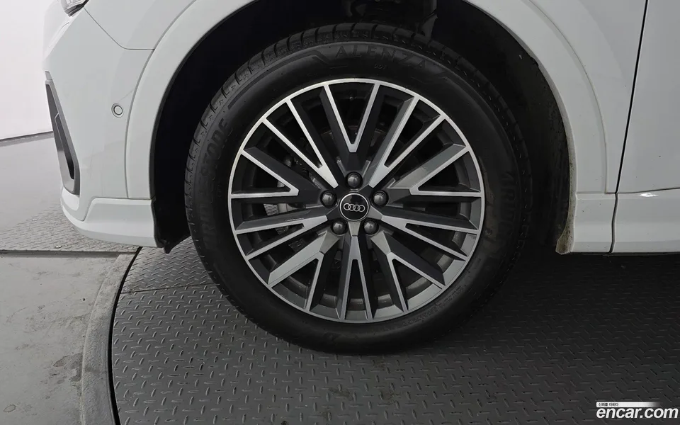 Audi Q3 35 TDI 2022 — миниатюра 2