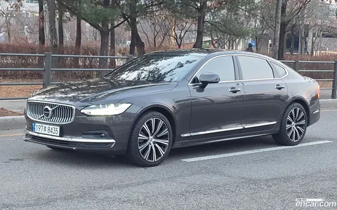 Volvo S90 2023 buy in Moscow