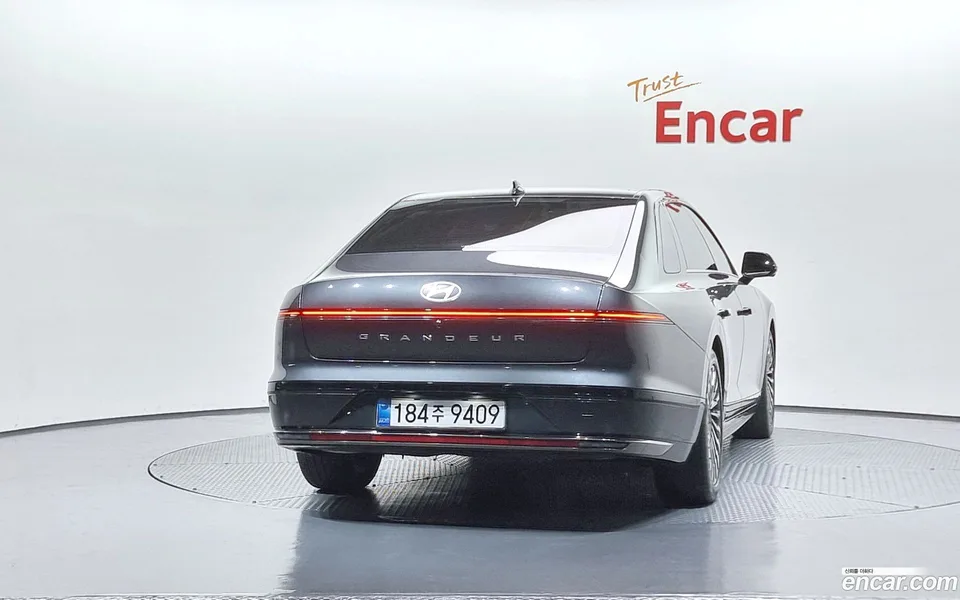 Hyundai Grandeur Hybrid 2023 — миниатюра 4