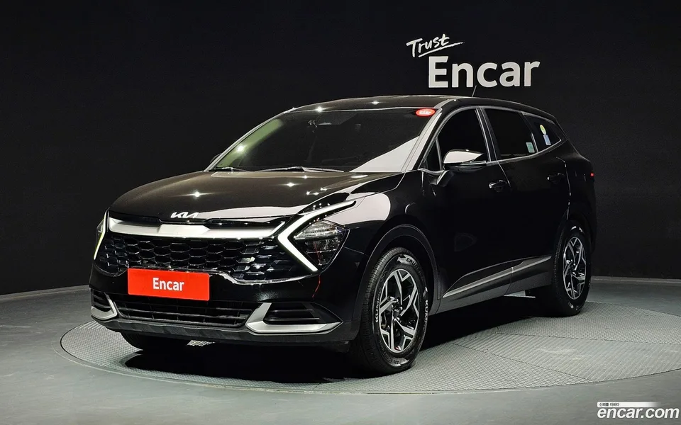 Kia Sportage 2.0 4WD 2023 — фото 1, купить с доставкой в Москву