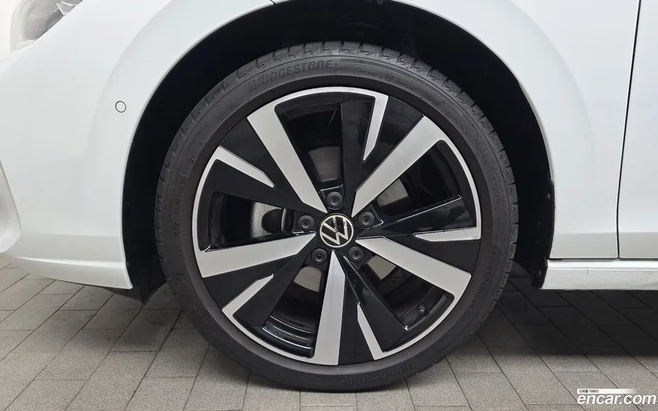 Volkswagen Golf 2.0 TDI 2025 — миниатюра 2