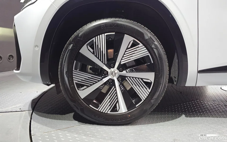 Renault Samsung Grand Koleos 1.5 E-TECH 2WD 2025 — миниатюра 2