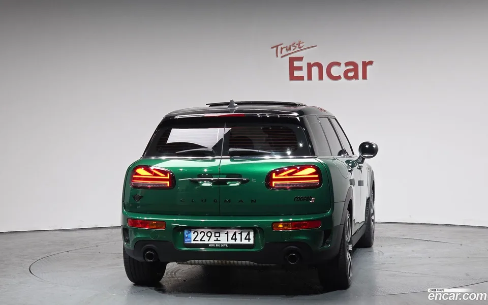 MINI Cooper S Clubman 2023 — миниатюра 4