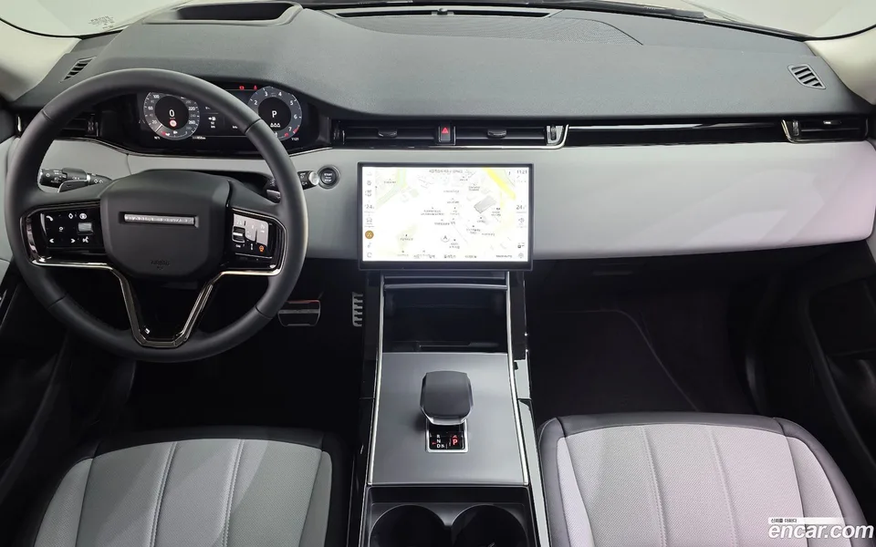 Land Rover Range Rover Evoque P250 SE 2025 — миниатюра 4