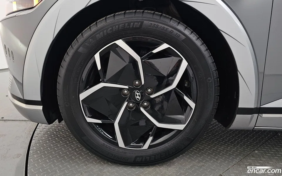Hyundai Ioniq 5 2023 — миниатюра 2