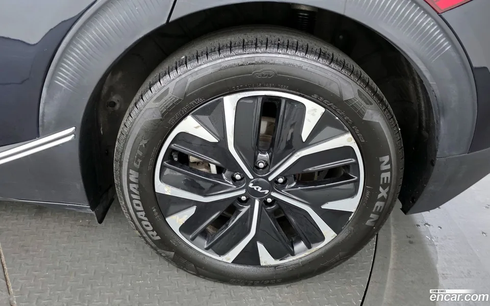 Kia EV6 2022 — миниатюра 5
