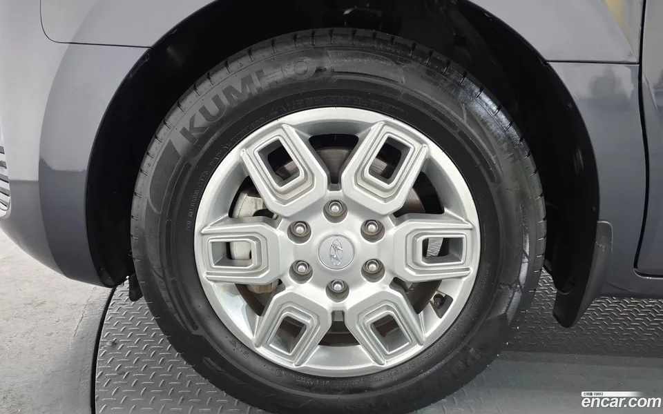 Hyundai Staria 5 2024 — миниатюра 2