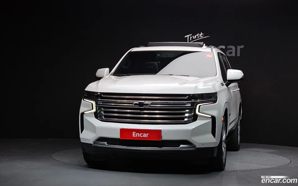 Chevrolet Tahoe 6.2 4WD 2023 — миниатюра 3