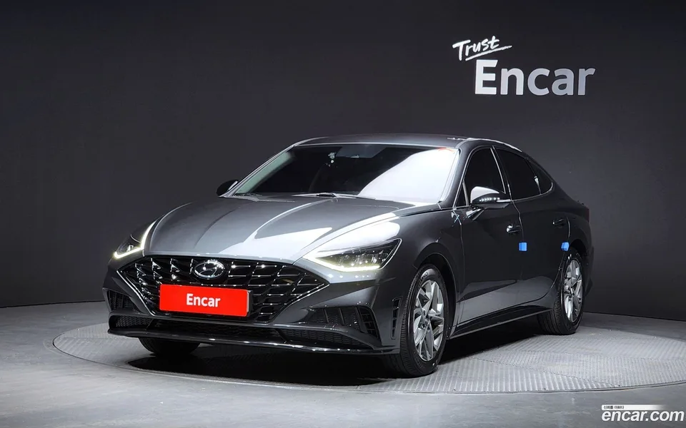 Hyundai Sonata 2.0 2022 — фото 1, купить с доставкой в Москву