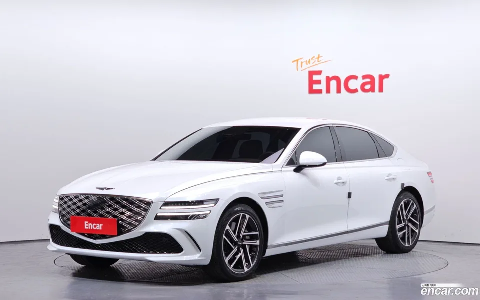 Genesis G80 2.5 2WD 2025 — фото 1, купить с доставкой в Москву