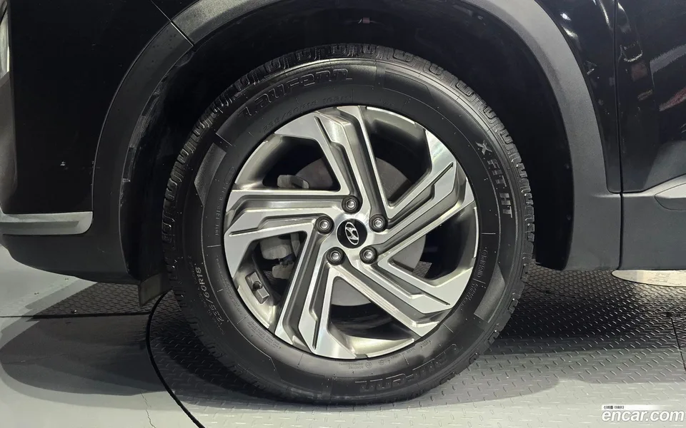 Hyundai SantaFe 2.2 2WD 2022 — миниатюра 2