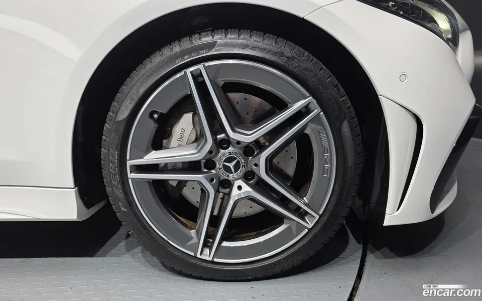 Mercedes-Benz CLS-Class CLS300d 4MATIC 2022 — миниатюра 2
