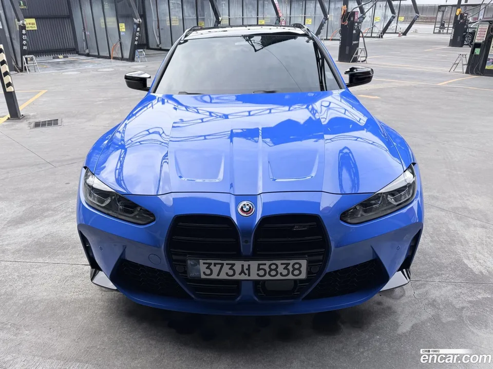 BMW M3 M3 M xDrive 2024 — фото 1, купить с доставкой в Москву