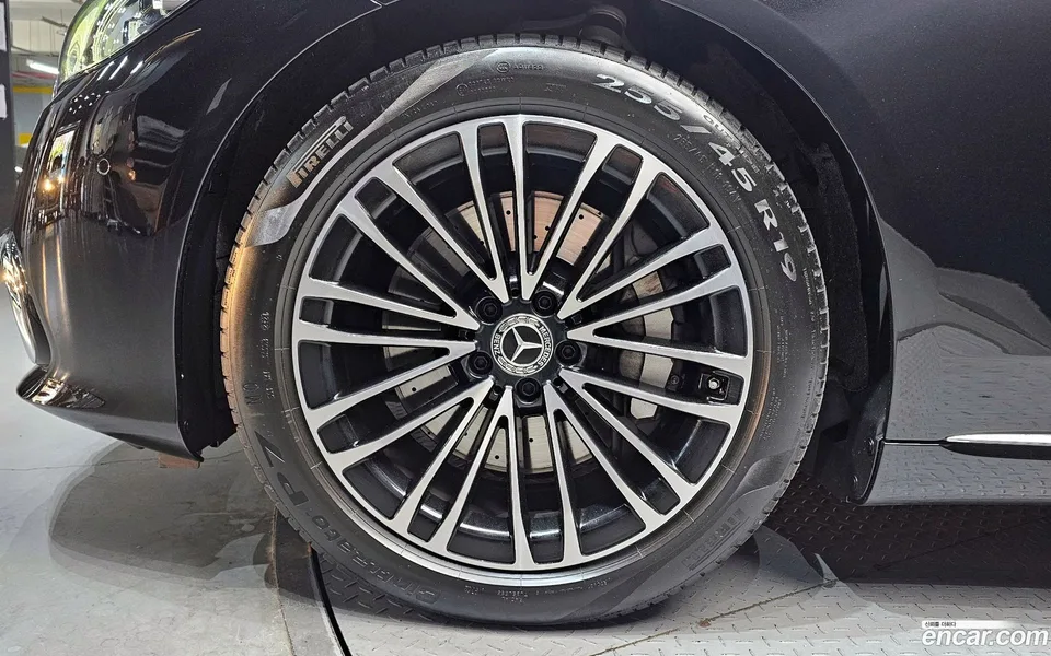 Mercedes-Benz S-Class S350 d 4MATIC 2025 — thumbnail 5