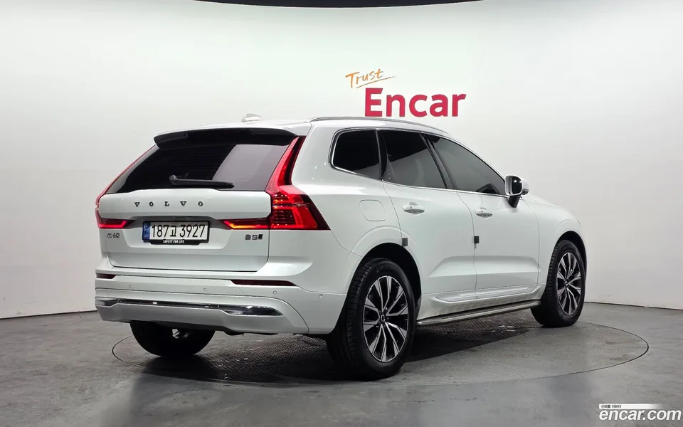Volvo XC60 B5 2023 — миниатюра 2