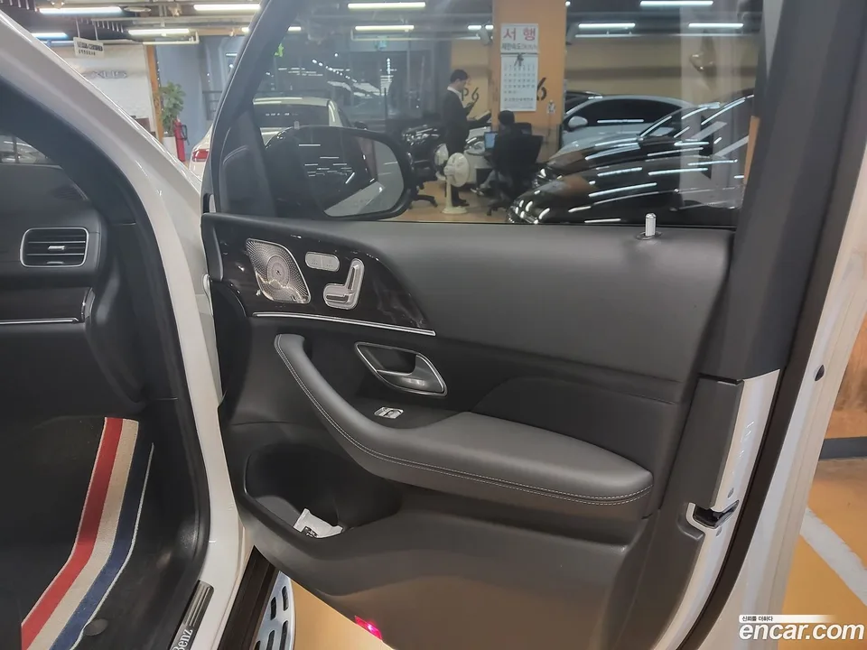 Mercedes-Benz GLE-Class GLE400d 4MATIC 2022 — миниатюра 4