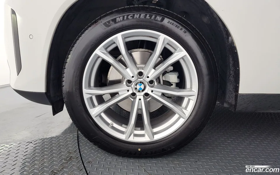 BMW X3 xDrive 20 2025 — миниатюра 2