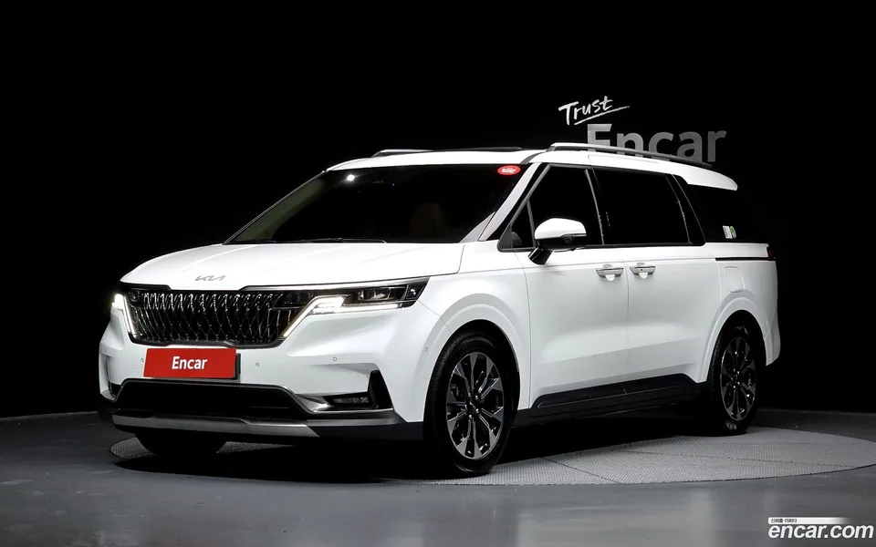 Kia Carnival 9 2022 — фото 1, купить с доставкой в Москву
