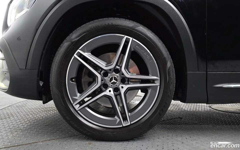 Mercedes-Benz GLB-Class GLB250 4MATIC 2022 — миниатюра 5