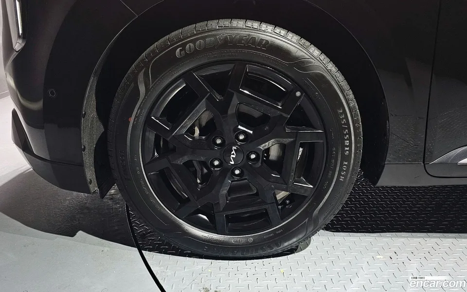 Kia Carnival 9 2025 — thumbnail 5