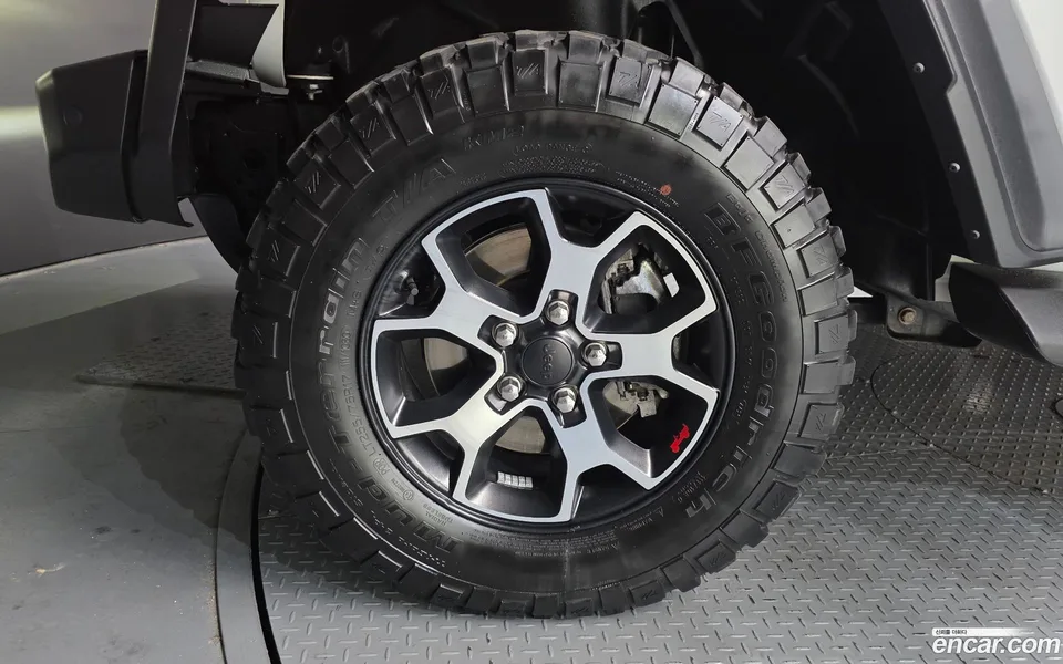 Jeep Wrangler 2.0 4 2022 — миниатюра 2