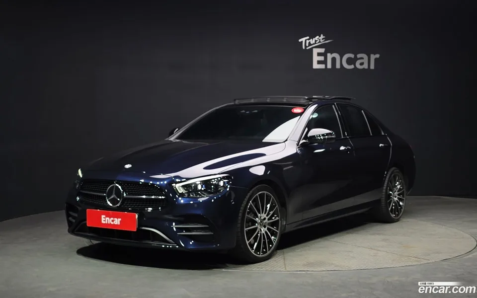 Mercedes-Benz E-Class E350 4MATIC AMG Line 2023 — фото 1, купить с доставкой в Москву