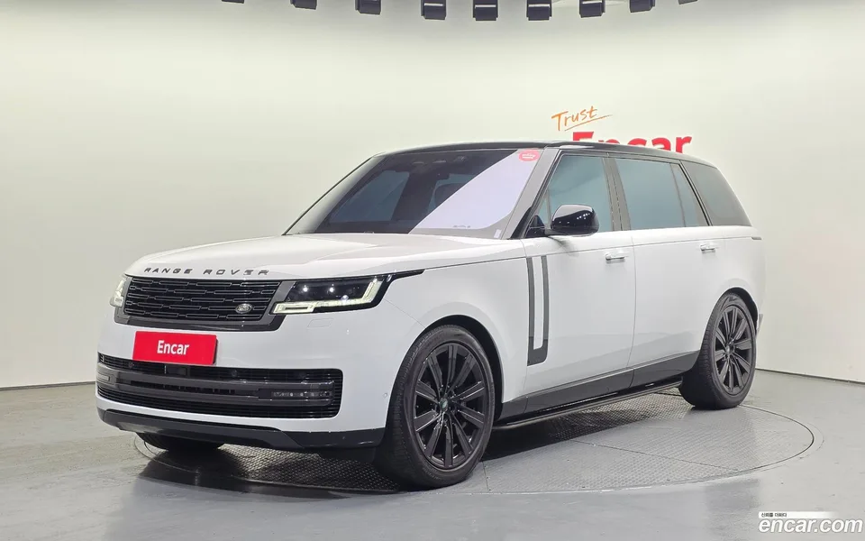 Land Rover Range Rover P530 AB LWB 2022 — фото 1, купить с доставкой в Москву