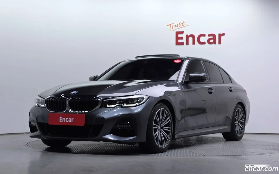 BMW 3 Series 320i M 2022 — фото 1, купить с доставкой в Москву