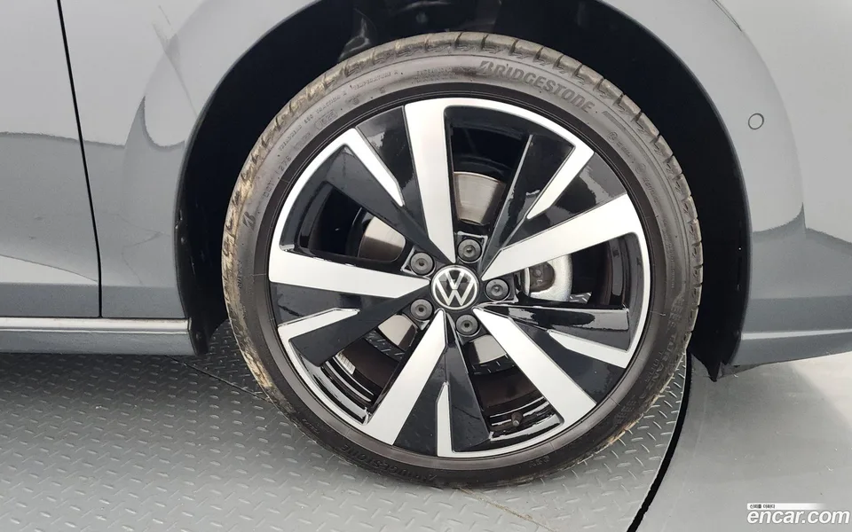 Volkswagen Golf 2.0 TDI 2025 — миниатюра 5