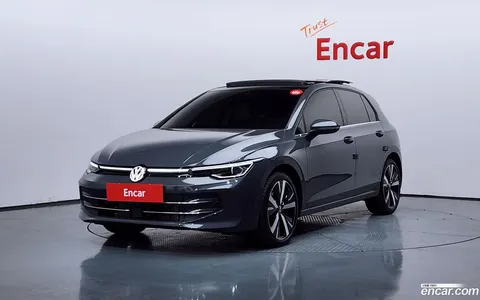 Volkswagen Golf 2025 buy in Moscow