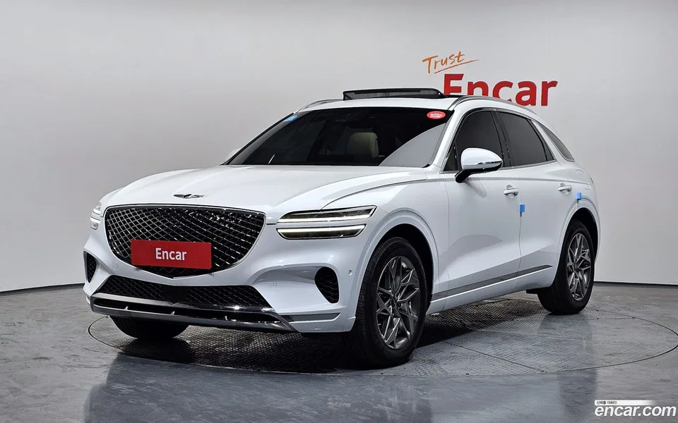 Genesis GV70 2.5T 2WD 2022 — фото 1, купить с доставкой в Москву