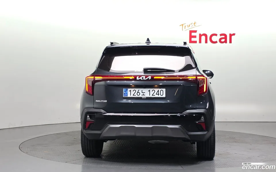 Kia Seltos 2.0 2WD 2023 — миниатюра 4