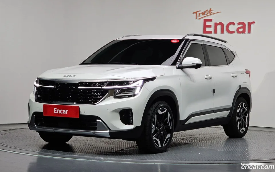 Kia Seltos 1.6 4WD 2025 — фото 1, купить с доставкой в Москву