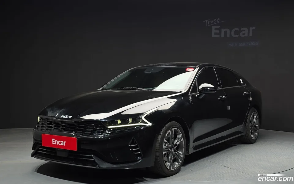 Kia K5 Hybrid 2023 — фото 1, купить с доставкой в Москву