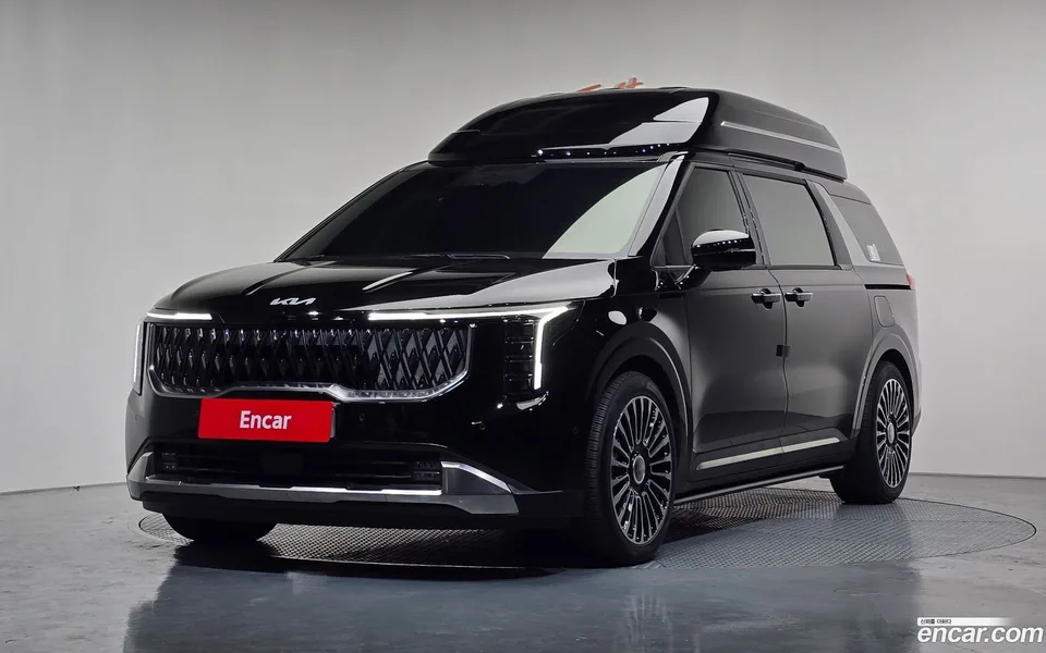 Kia Carnival HEV 9 () 2025 — фото 1, купить с доставкой в Москву