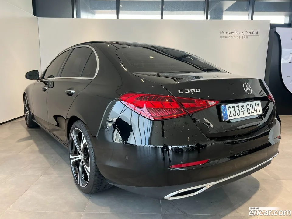 Mercedes-Benz C-Class C300 4MATIC 2024 — миниатюра 3