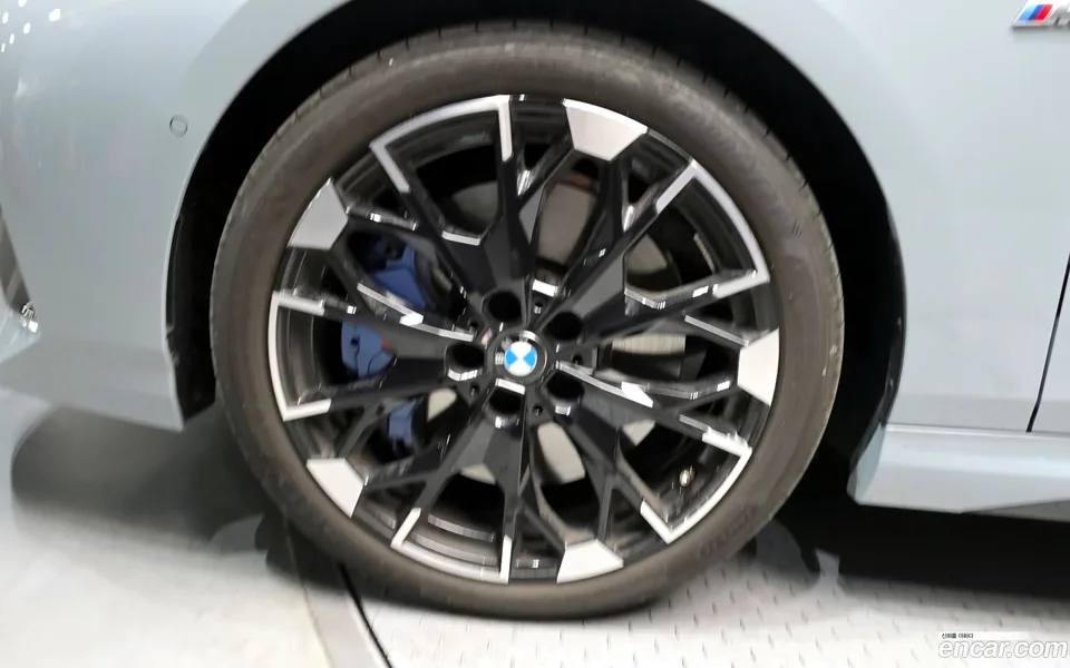 BMW 2 Series Gran Coupe M235 xDrive 2025 — миниатюра 2