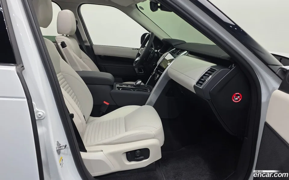 Land Rover Discovery D250 S 2024 — миниатюра 3