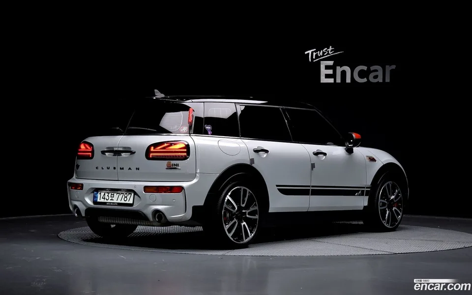 MINI Cooper S Clubman JCW 2022 — миниатюра 2