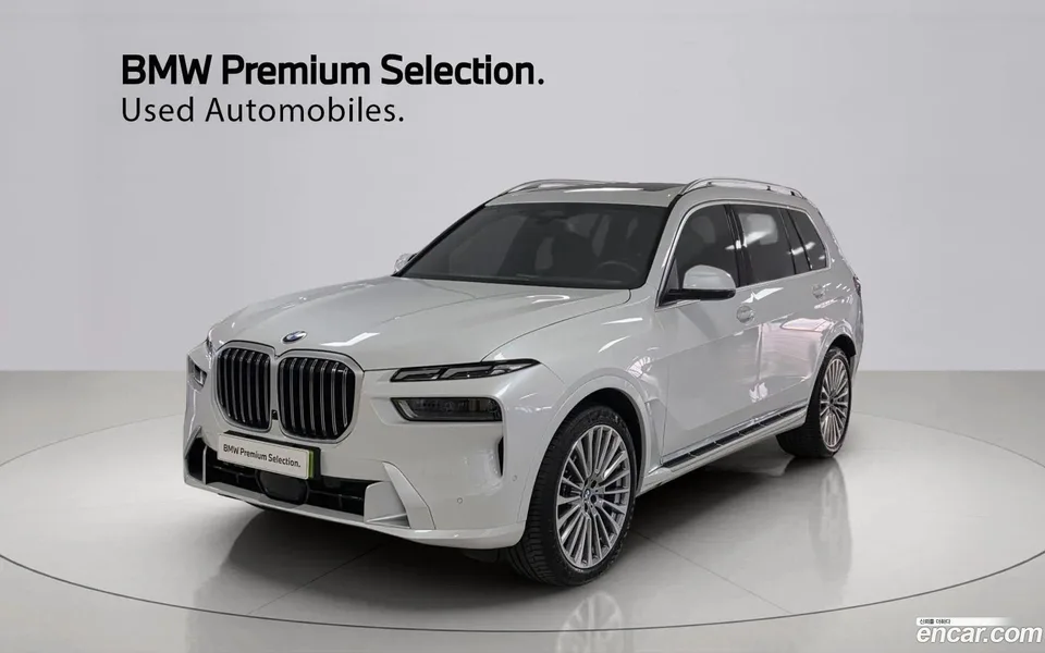 BMW X7 xDrive 40d 6 2025 — фото 1, купить с доставкой в Москву