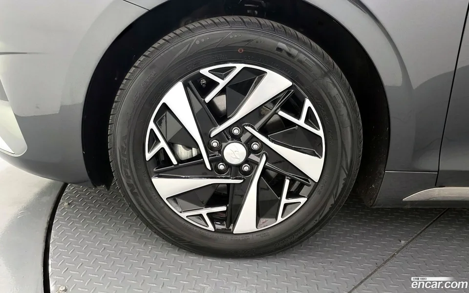 Hyundai Grandeur IG Hybrid 2022 — миниатюра 2