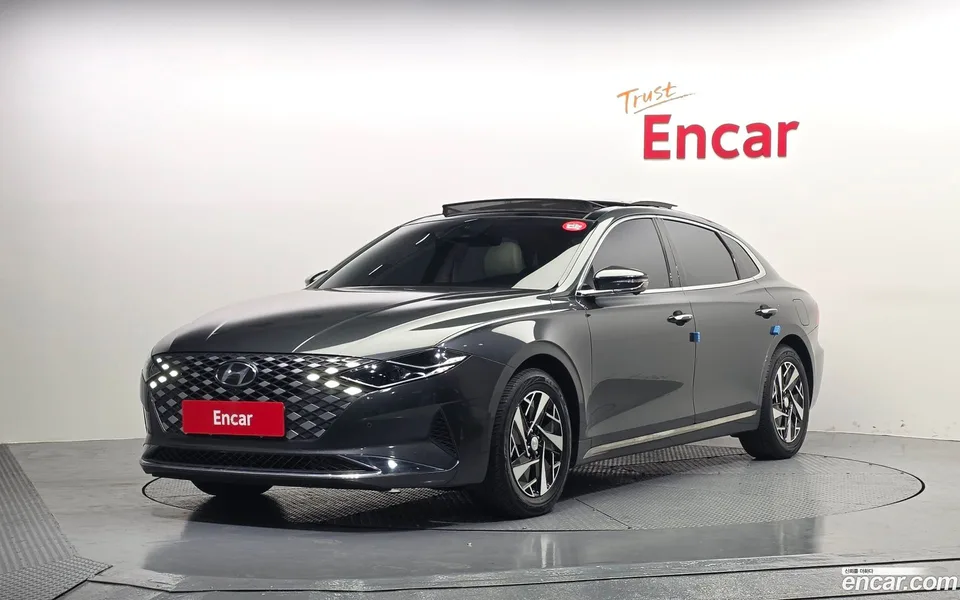 Hyundai Grandeur IG Hybrid 2022 — фото 1, купить с доставкой в Москву